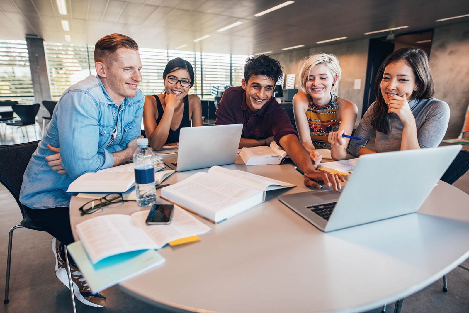 The Do's and Don'ts of College Study Groups